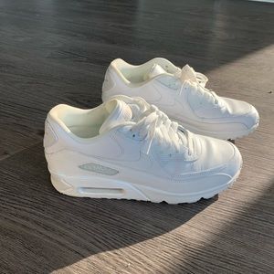 White Nike Air Max 90 Size 9 Men’s